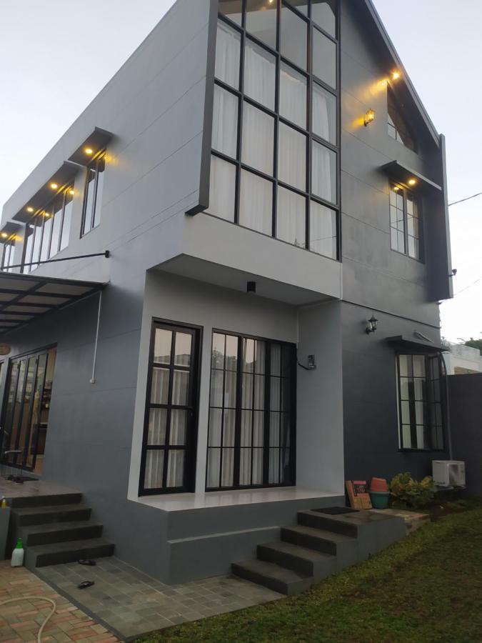 Villa Sky Garden Bogor Buitenkant foto