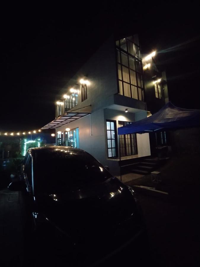 Villa Sky Garden Bogor Buitenkant foto