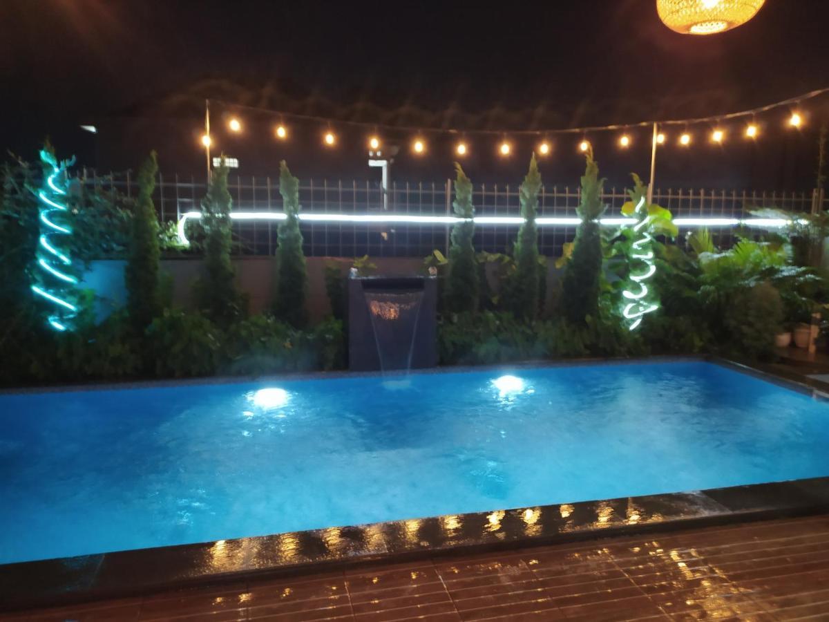 Villa Sky Garden Bogor Buitenkant foto